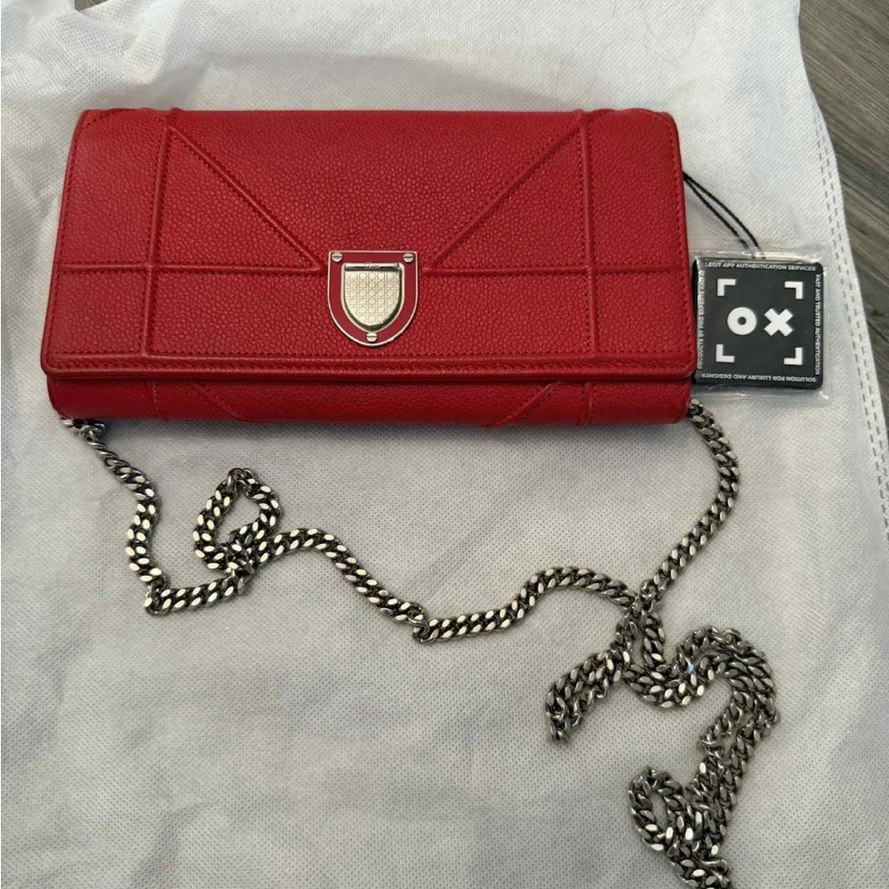 Dior Red Chain Wallet on Chain!